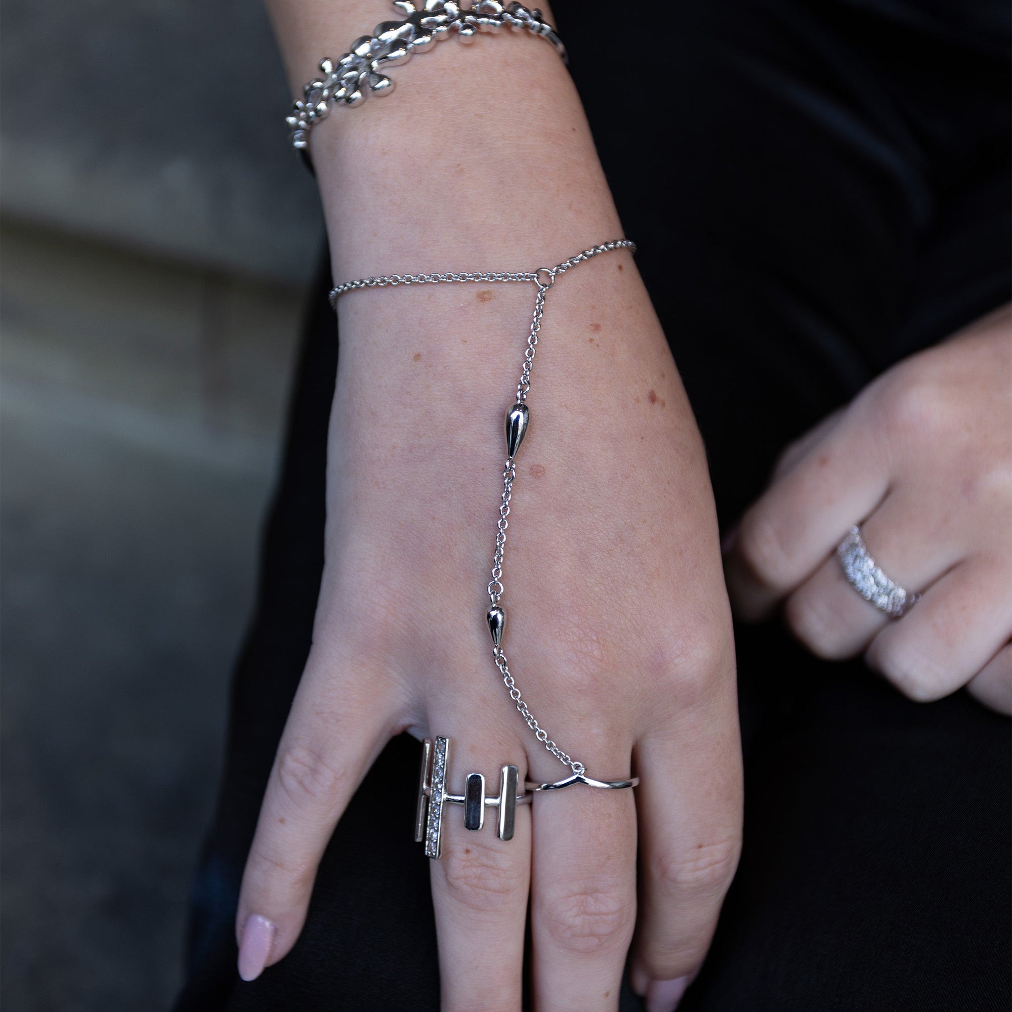 Double Drop Hand Chain