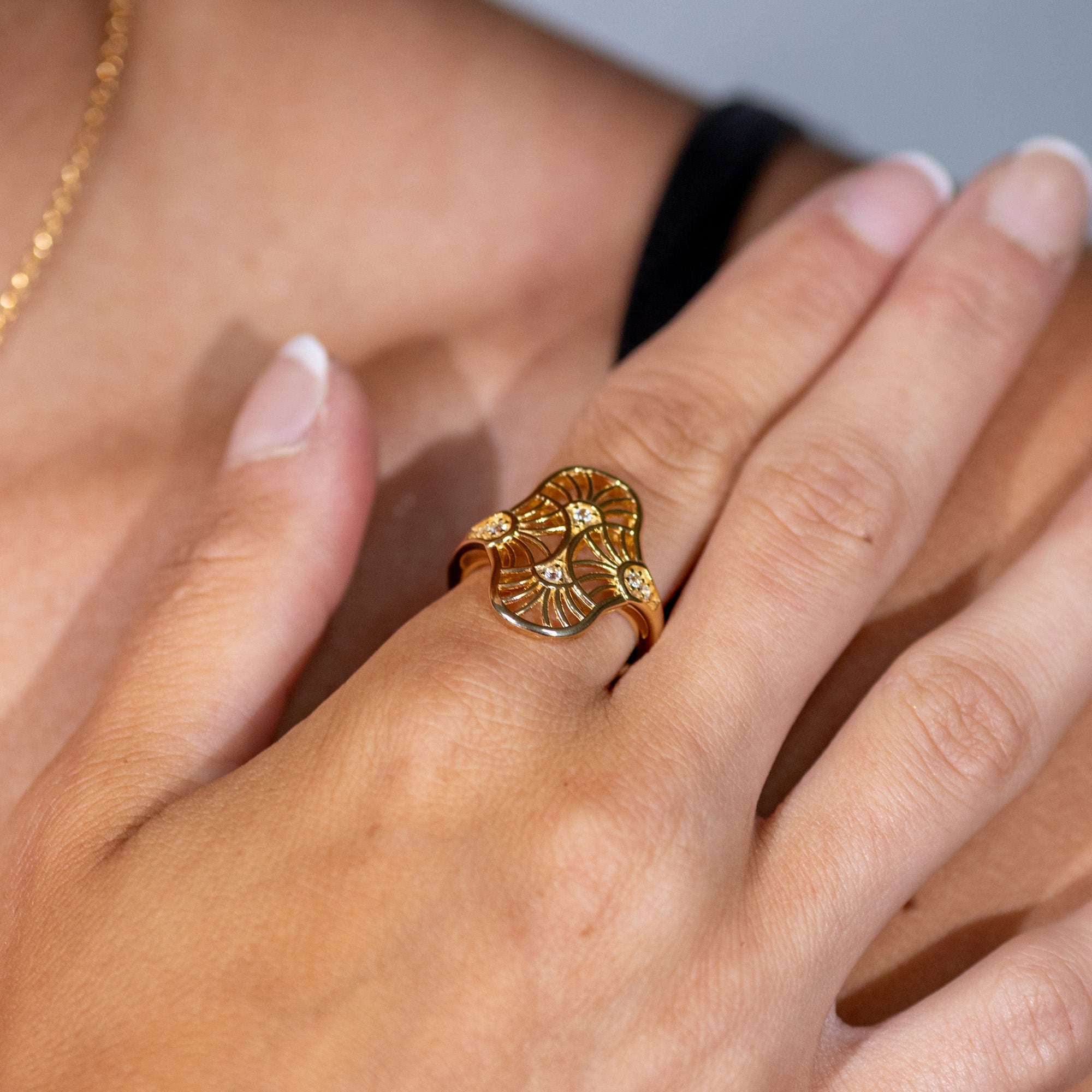 Art Deco Oval Ring in Gold Vermeil