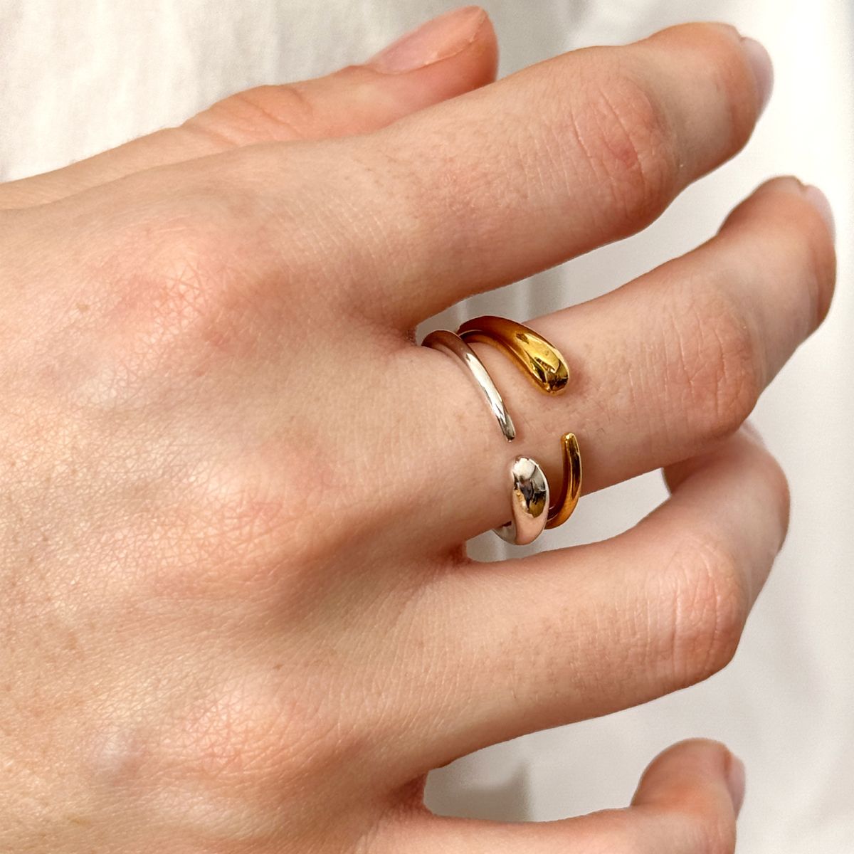 Single Drop Ring