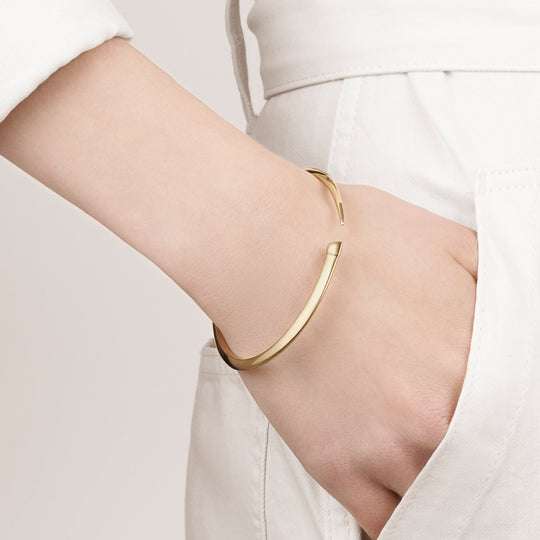 YELLOW GOLD VERMEIL SLIM TUSK BANGLE