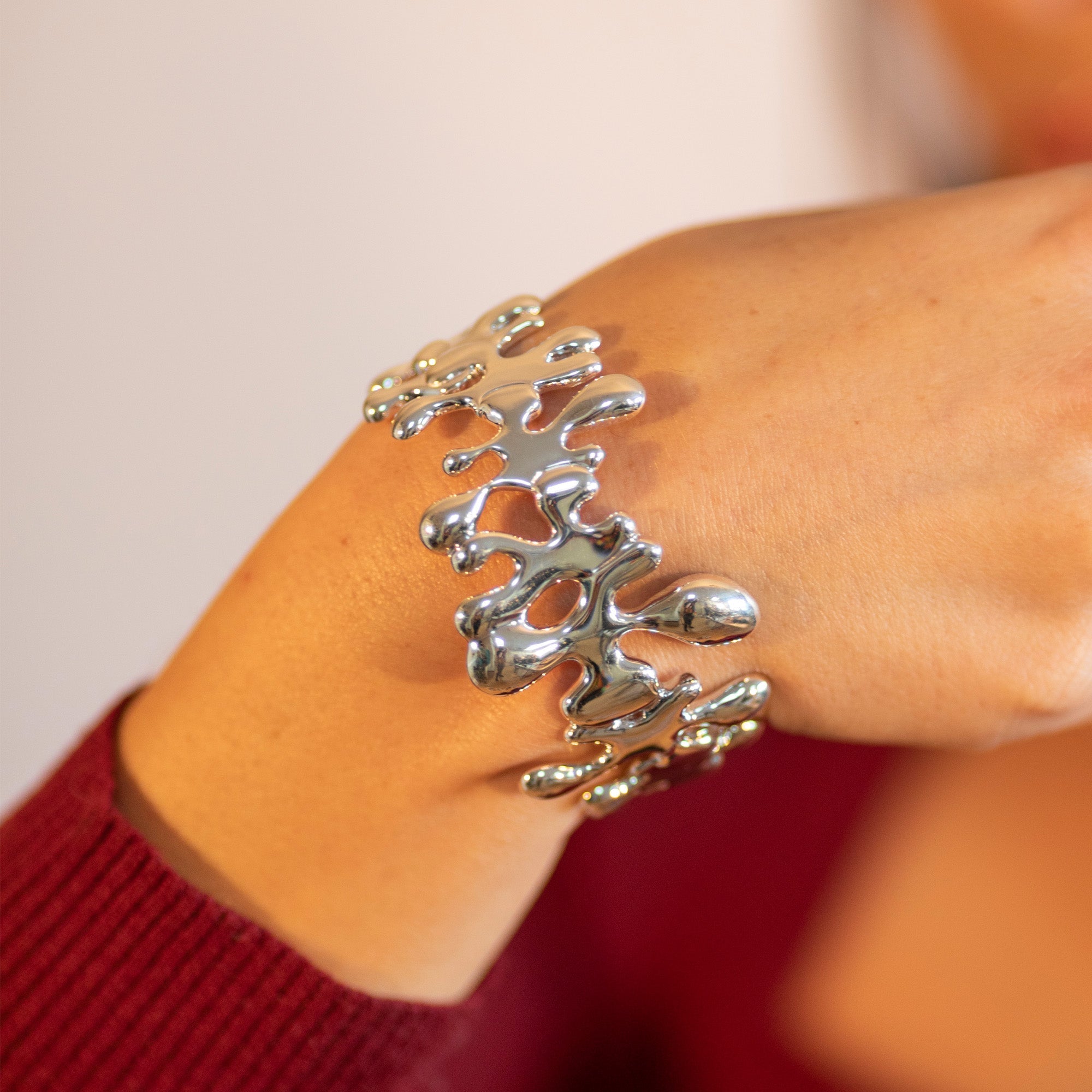 Splash Hinged Bangle