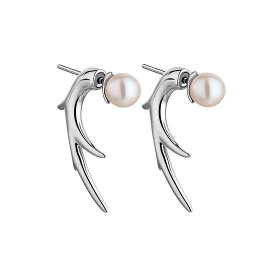 SILVER HOOKED PEARL EARRINGS