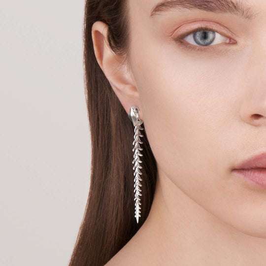 SILVER SERPENT TRACE DROP EARRINGS