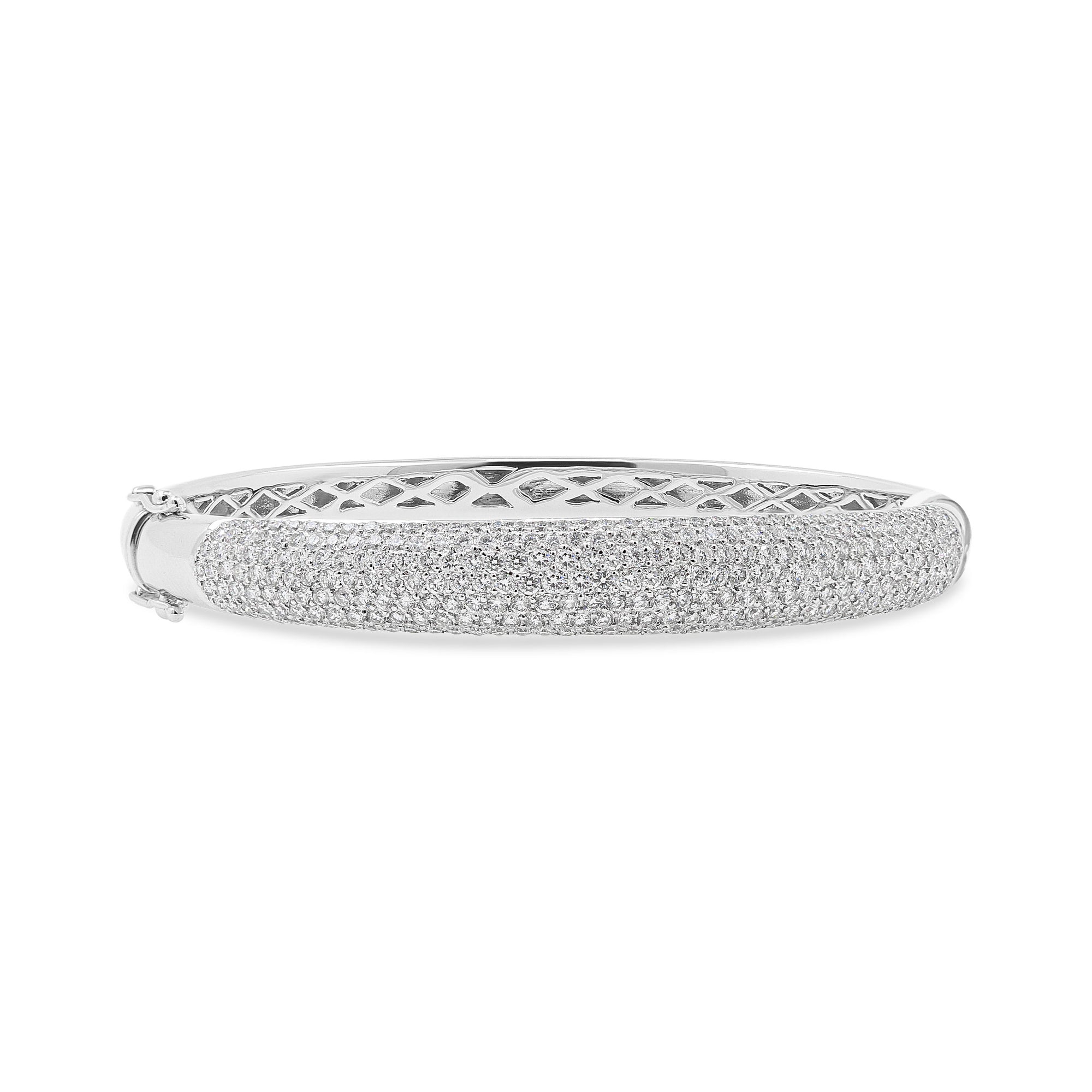 18ct White Gold Diamond Bangle