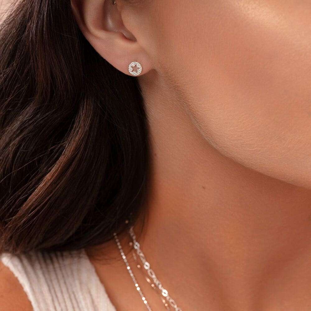 Chlobo Sparkle Star in Circle Stud Earrings