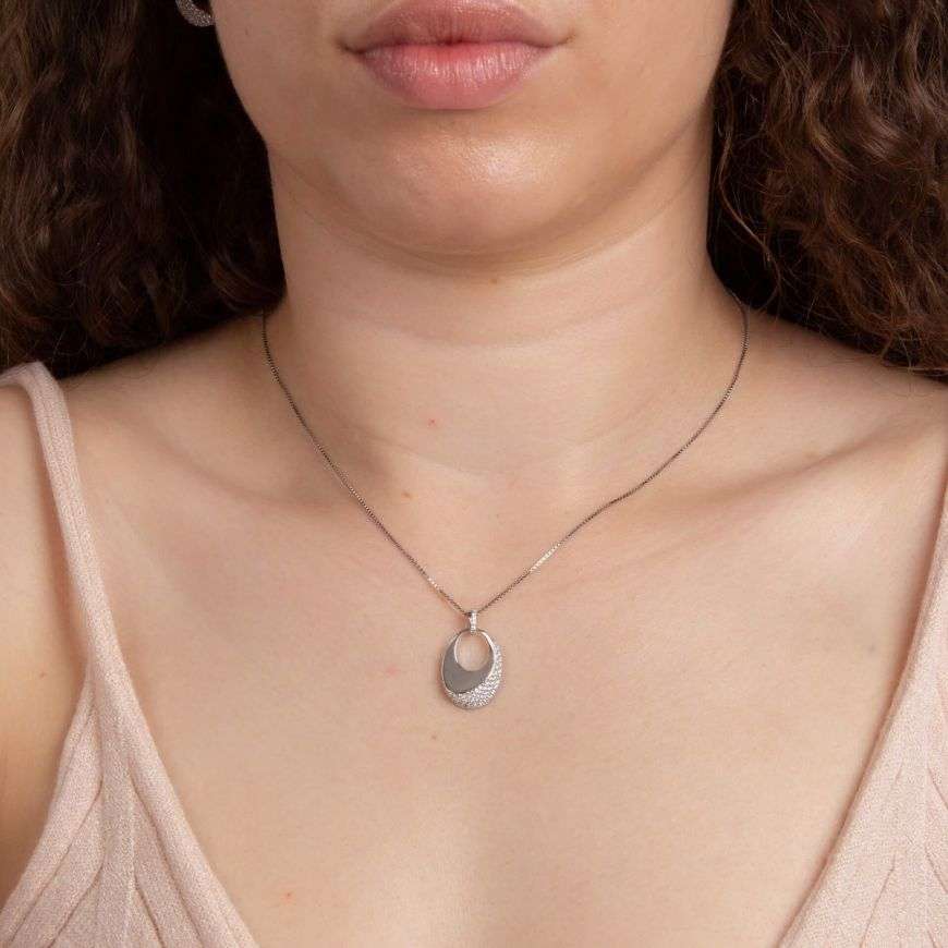 Knife Edge Pendant with CZ Wave