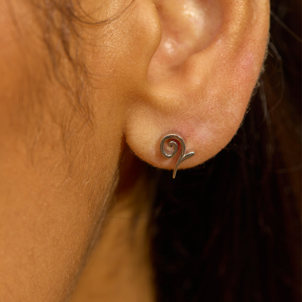 Dainty Q Studs