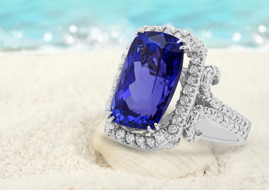 Summer Styling Guide: How to Wear and Style 18ct Jewellery