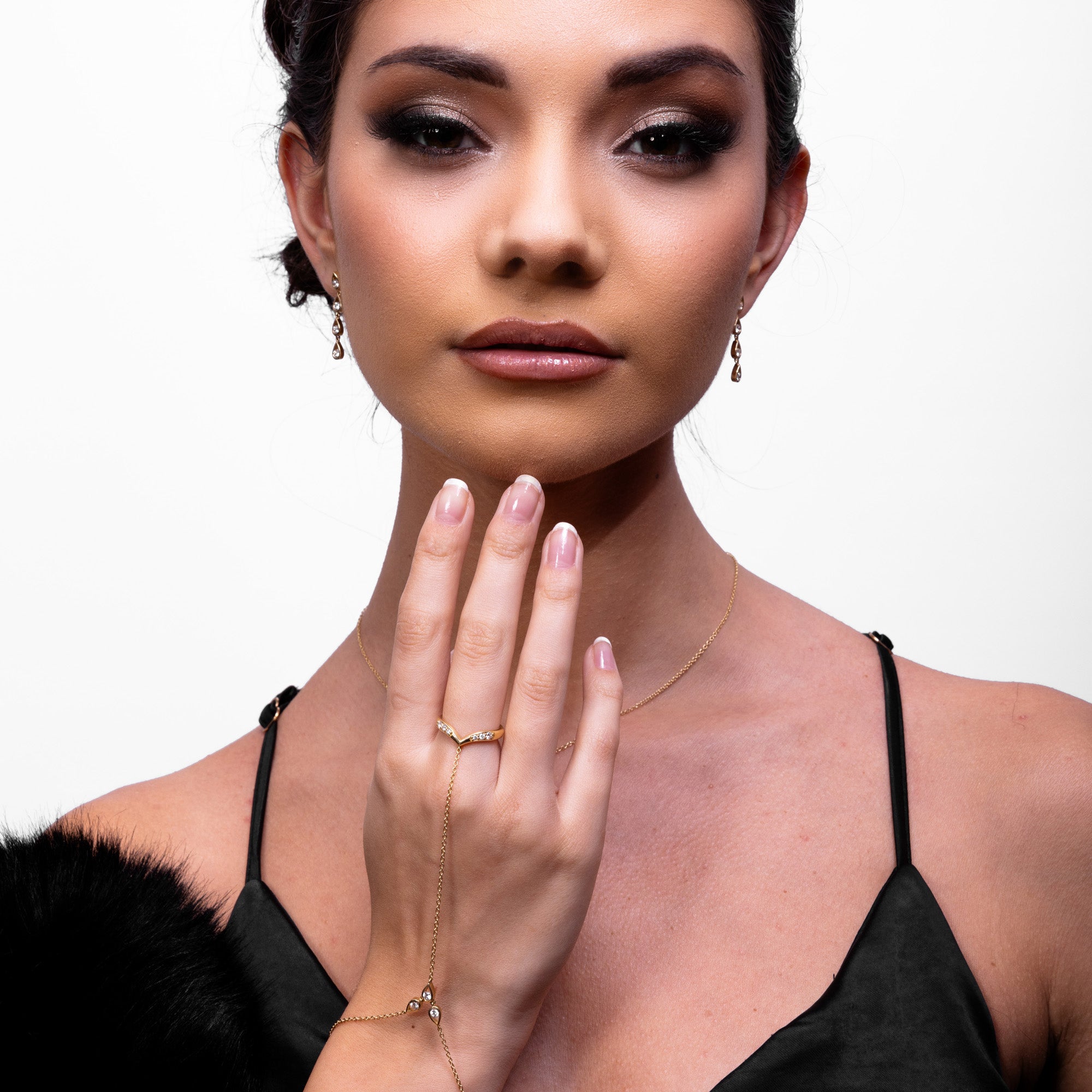 Opulence Hand Chain