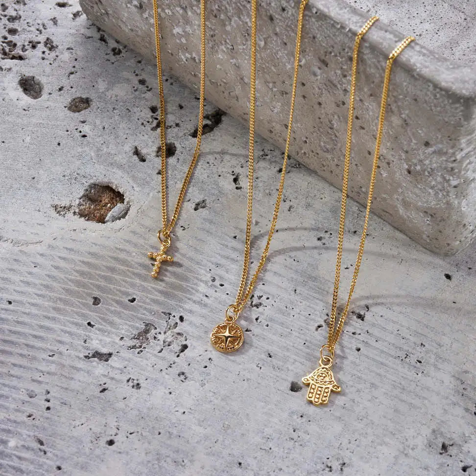 Men&#39;s Curb Chain Hamsa Necklace