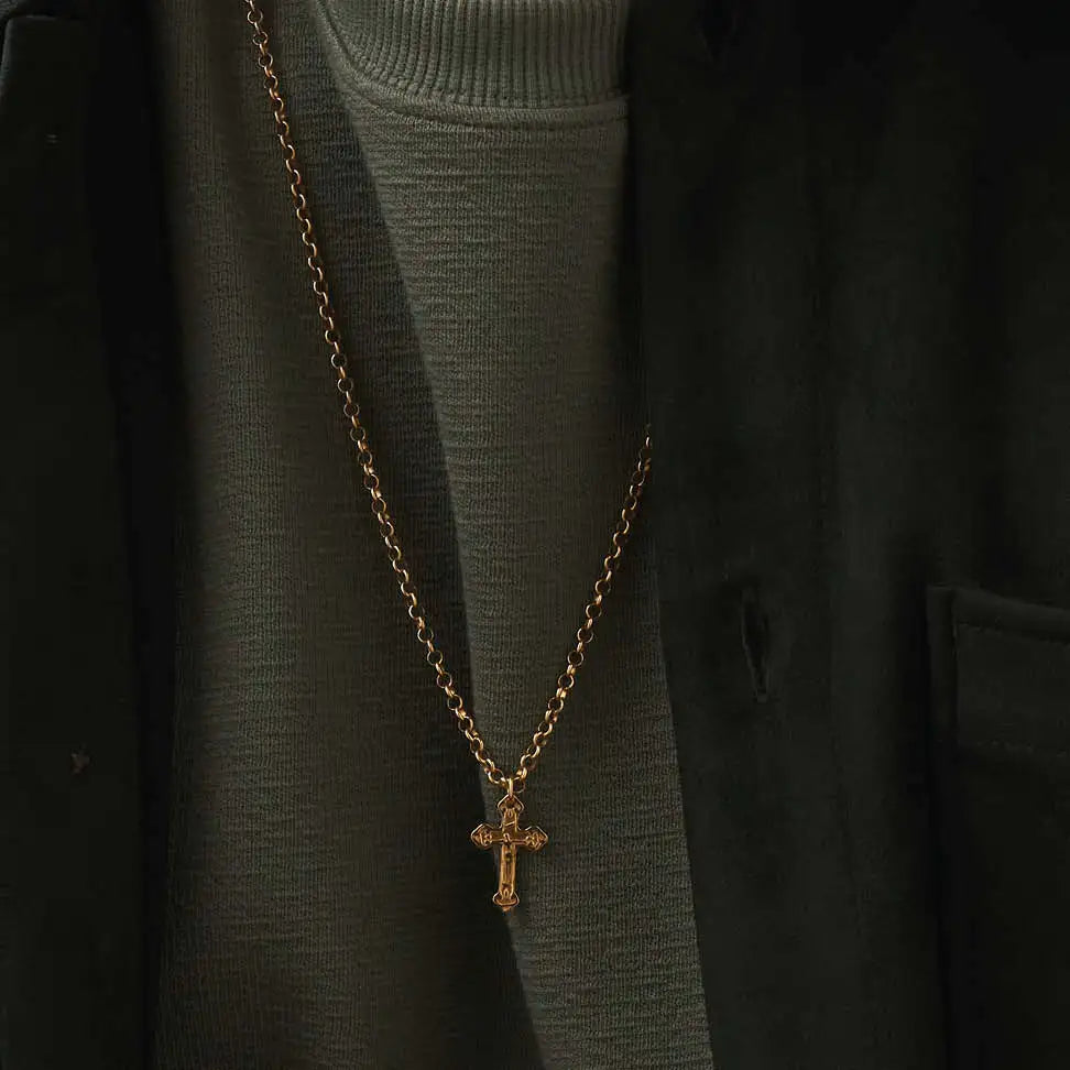 Men&#39;s Belcher Chain Embossed Cross Necklace