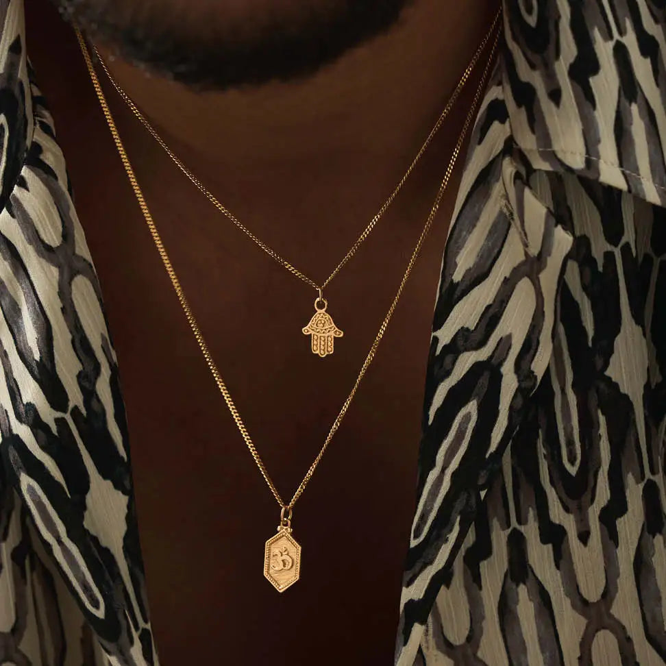 Men&#39;s Curb Chain Hamsa Necklace